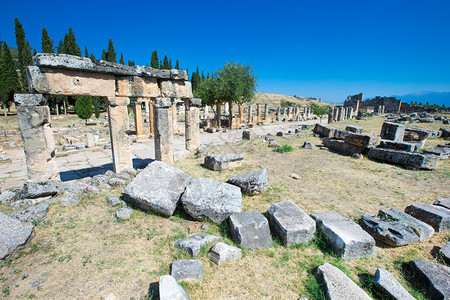希拉波利斯古城废墟北罗马门帕穆卡莱德尼兹利土耳其图片