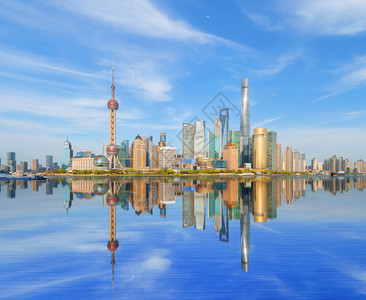 在上海市心蓝天国亚洲智能城市的金融区和商业中心背景图片