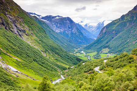 挪威GamleStrynefjellsvegen的山地景象图片