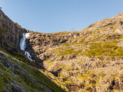 挪威欧洲Trollstigen或Trollstigveien山路上的瀑布河流旅游路线挪威Trollstigen山路上的瀑布图片