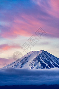 富吉山美丽的黎明在川口子藤田镇的日出图片