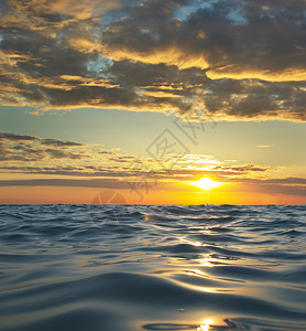 海日落时的波浪自然构成设计的要素图片