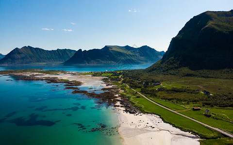 Gimsoya岛海岸Gimsoysand沙滩夏季Nordland县挪威洛福滕群岛挪威旅游景点图片