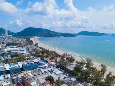 夏季巴东海滩普吉岛和的空中景象图片