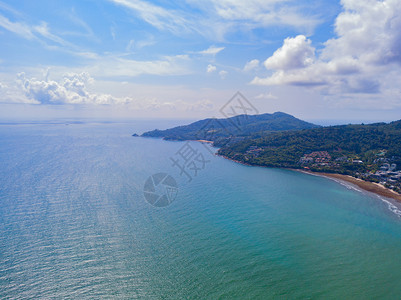 夏季巴东海滩普吉岛和的空中景象图片