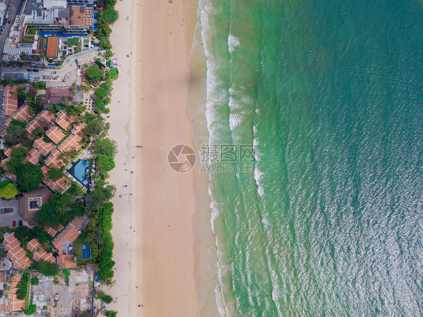 夏季巴东海滩普吉岛和的空中景象图片