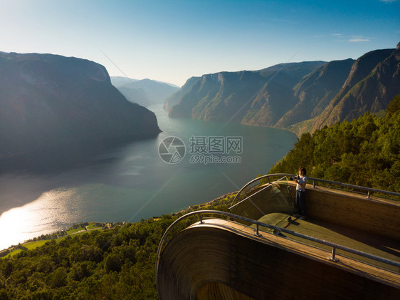 挪威斯堪的纳维亚Aurlandfjellet旅游路线图片