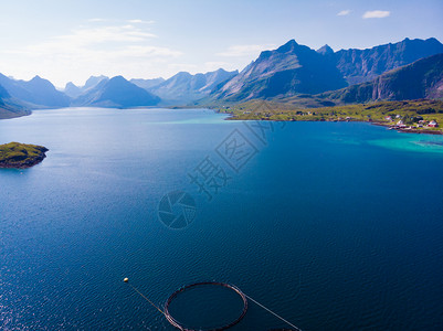 挪威洛福滕群岛诺德兰县维吉海与山诺维吉海夏季风景旅游点挪威洛福滕海山景色图片