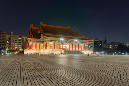 北市清介石纪念馆夜里城内著名的纪念碑地标和旅游景点图片