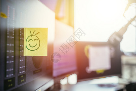 反馈和动机概念工作场所的微笑说明图片