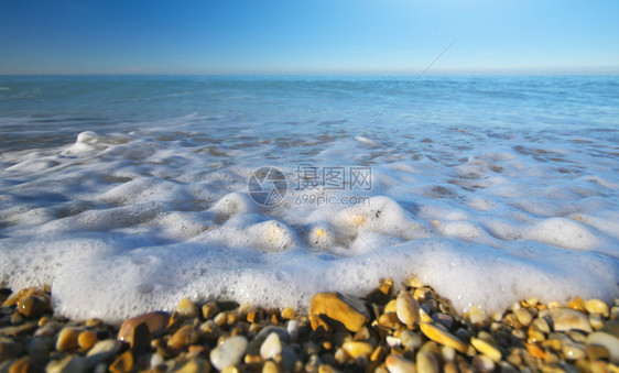 海岸的浪和泡沫自然成分图片