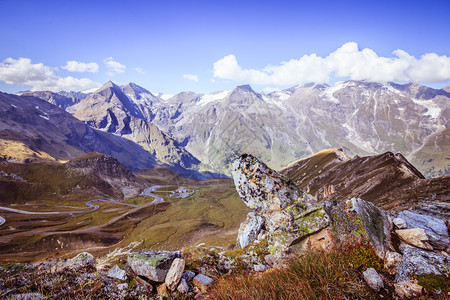 阿尔卑斯山脉格罗洛克纳和奥地利高山公路夏季图片