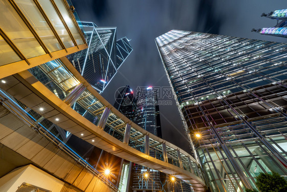 寻找现代办公楼金融区和智能城市商业中心的技术背景香港的天梯和高层建筑图片