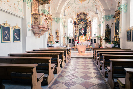 德国巴伐利亚一个小洛克教堂的内部事务图片