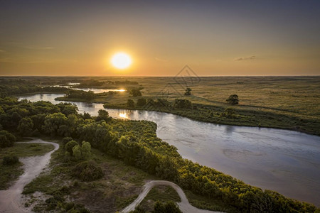 内布拉斯加州森林沙丘NebraskaNationalForestDismalRiver漫游的内布拉斯加州沙丘NebraskaSa图片