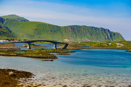 挪威Lofoten群岛的风景连接海洋各岛屿的公路和桥梁旅游路线10挪威海洋公路和桥梁Lofoten图片