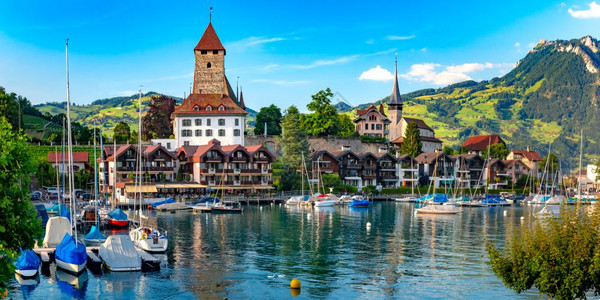 瑞士伯尔尼州奥兰Tun湖岸Spiez教堂和城堡瑞士斯皮兹教堂和城堡瑞士斯皮兹教堂和城堡图片