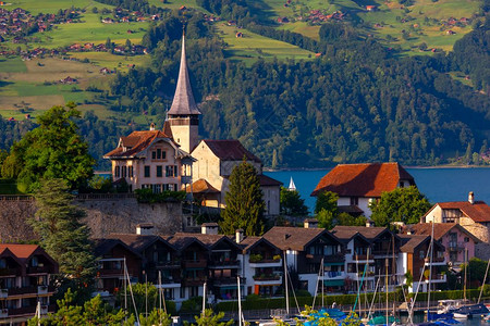 瑞士伯尔尼州奥兰地区图恩湖海岸的斯皮兹教堂瑞士斯皮兹图恩湖的斯皮兹教堂瑞士图恩湖的斯皮兹教堂图片