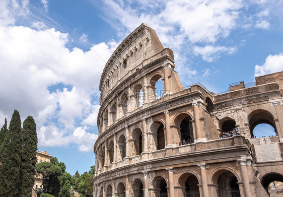 罗马的巨集世界上最大的两极剧院图片