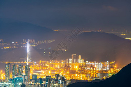 香港2019年8月香港夜间市风景冲天大楼图片