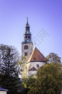奥地利萨尔茨堡的穆纳教堂蓝天图片