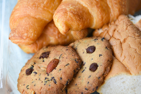 面包和饼干自制早餐食品图片