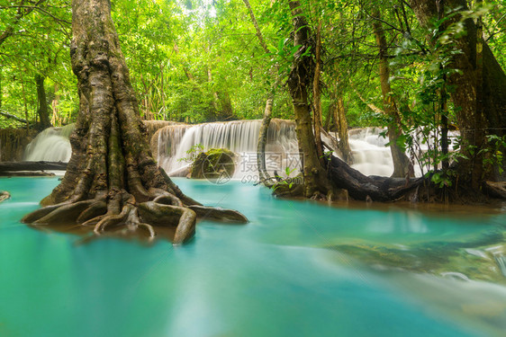 HuayMaeKhaminWaterfallwith树Kanchanaburi区自然景观在区位于泰国用度假旅行和游景点图片