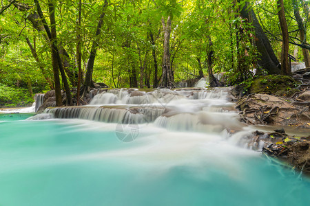 HuayMaeKhaminWaterfallwith树Kanchanaburi区自然景观在区位于泰国用度假旅行和游景点图片