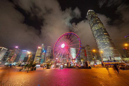 渡轮晚上香港观光轮假期和旅行概念中孩子们的游乐园香港市中心维多利亚港图片