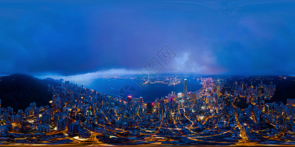 360全景以18度为角无缝全景观察香港市中心空景象金融区和智能科技城市的商业中心夜里摩天大楼和建筑物图片