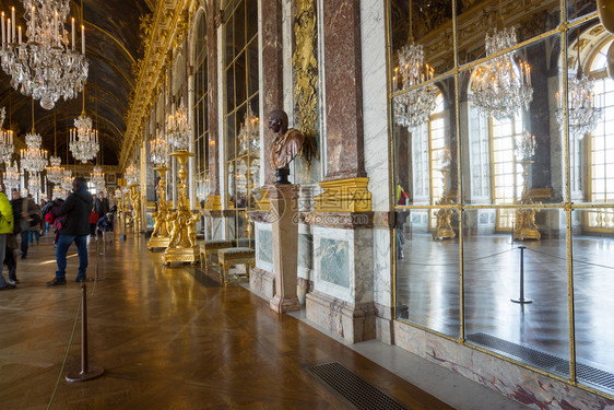 巴黎法国于2015年月日法国凡尔赛宫内镜厅图片