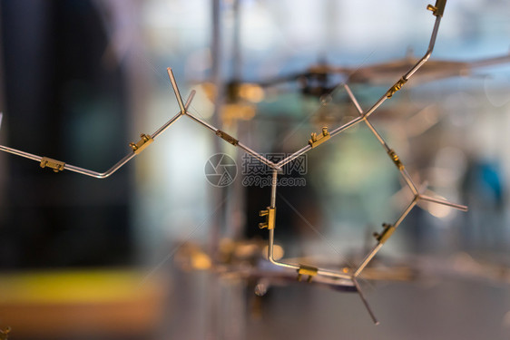 第一种DNA和分子板样模型图片