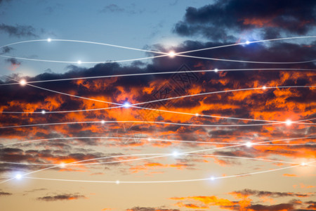天空中的网络和云概念图片