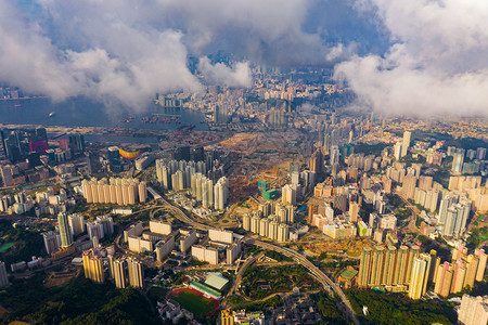 香港市中心国共和亚洲智能城市的金融区和商业中心天梯和高楼现代建筑日落天空有云层图片