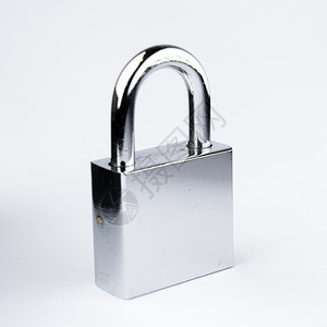 安全概念现代数字锁钥匙图片