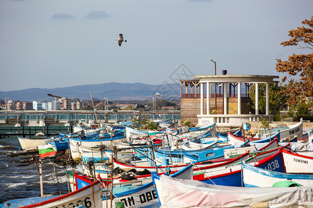 保加利亚Pomorie2019年月209年月保加利亚东南部Pomorie是保加利亚黑海岸南部BurgasBay的一座小罗基半岛上图片