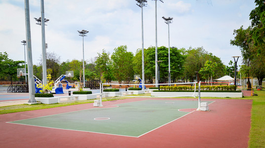 SepakTakrawo户外竞技运动以打赛马小球或鼠标准尺寸和网背景图片