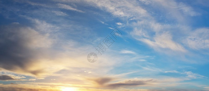 日落时的夏天空背景抽象的自然组成图片