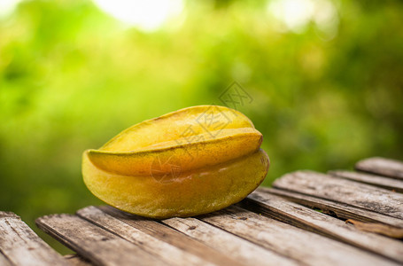 木绿色自然背景Averrhoacarambola热带水果颗粒苹图片