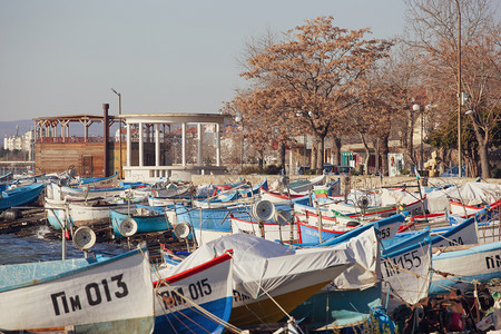 保加利亚Pomorie2019年月3日保加利亚东南部Pomorie是保加利亚黑海岸南部BurgasBay的一座小罗奇半岛上的Po图片