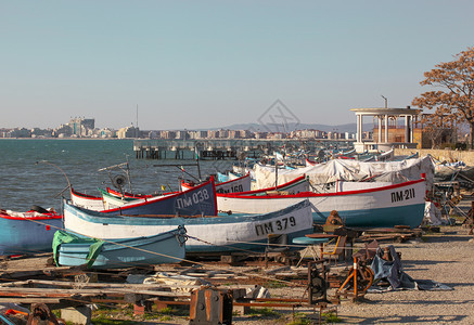 保加利亚Pomorie2019年月3日保加利亚东南部Pomorie是保加利亚黑海岸南部BurgasBay的一座小罗奇半岛上的Po图片