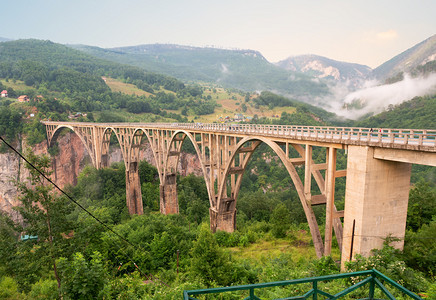 黑山Dzhurdzhevich桥图片