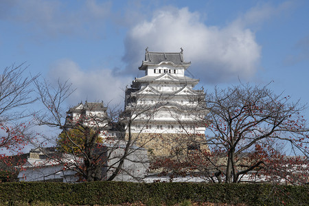 日本兵库县秋季美丽的白色喜木吉城堡是日本最大的访问次数最多的城堡图片