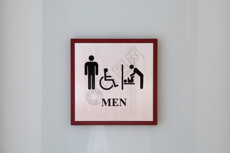 人获得包容和通用设计概念的厕所标志图片