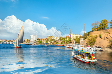 埃及阳光明媚的夏日阿斯旺市风景图片