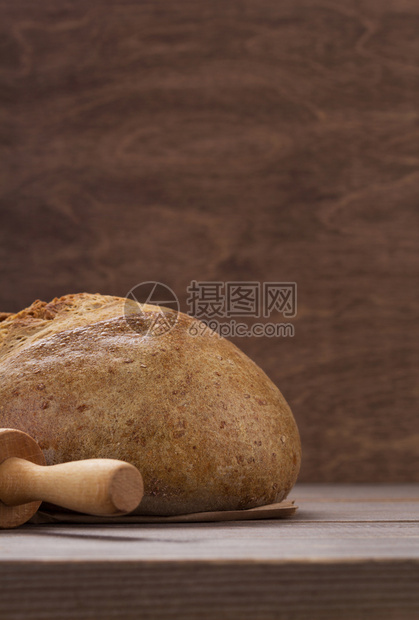 木制表格上面包的木制表格背景纹理图片