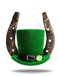 Leprechaun绿色帽子带有三叶色符号和StPatricksDay的钢色符号和马运算白底孤立于图片