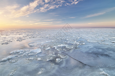 冬天的风景水面冰自然构成图片