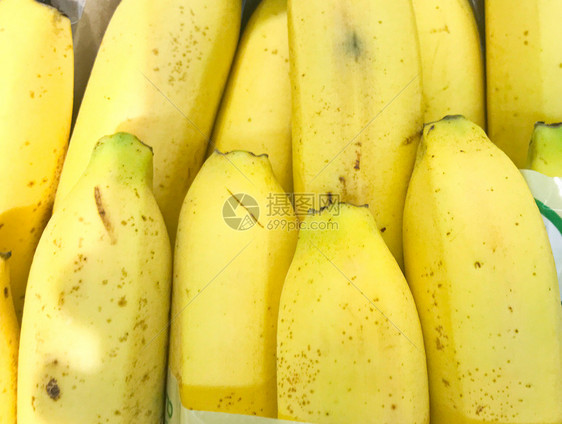 RipeBananas的近距离报道健康新鲜食品背景图片