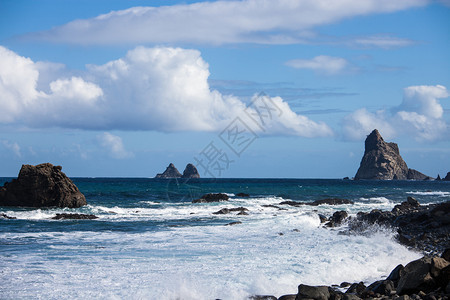 特内里费岛的海边度假胜地夏天的海洋浪旅游和行假期全景观图片